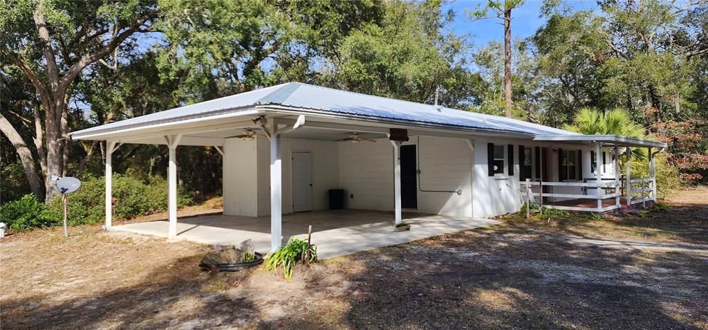 Recently Sold: $325,000 (3 beds, 2 baths, 1056 Square Feet)