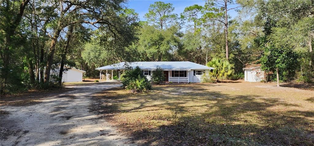 Recently Sold: $325,000 (3 beds, 2 baths, 1056 Square Feet)