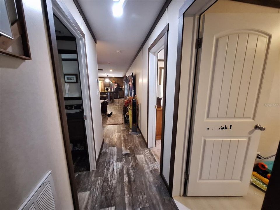 Vendido Recientemente: $199,900 (4 camas, 2 baños, 1769 Pies cuadrados)