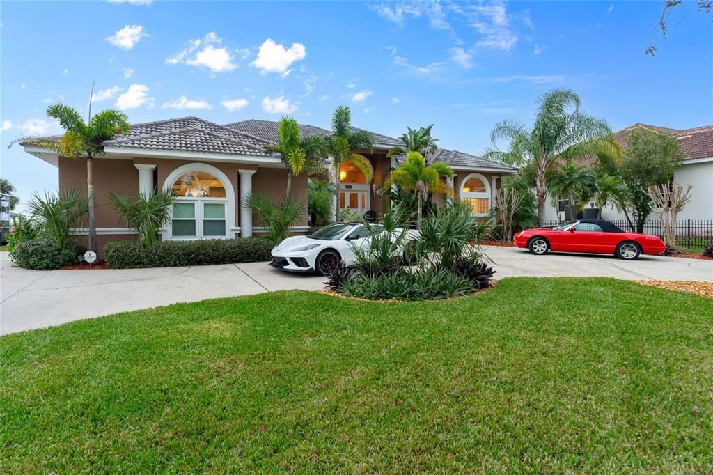 Recently Sold: $1,500,000 (4 beds, 2 baths, 3230 Square Feet)