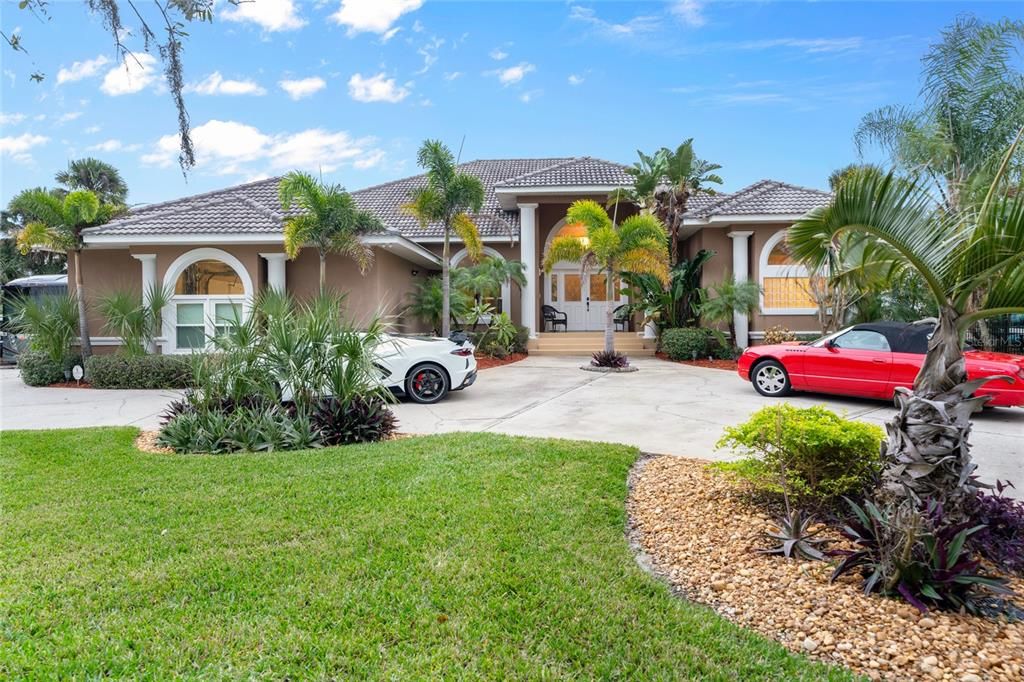 Recently Sold: $1,500,000 (4 beds, 2 baths, 3230 Square Feet)