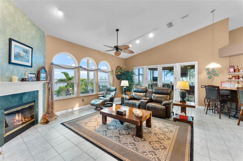 Recently Sold: $1,500,000 (4 beds, 2 baths, 3230 Square Feet)