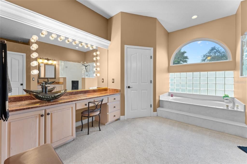 Recently Sold: $1,500,000 (4 beds, 2 baths, 3230 Square Feet)