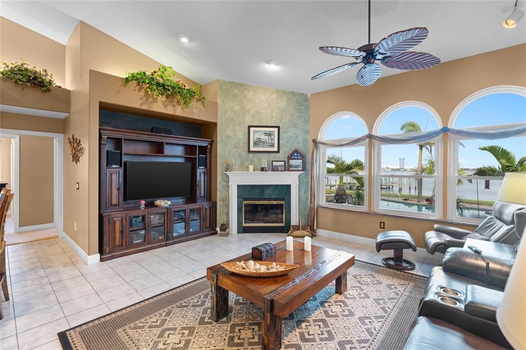 Recently Sold: $1,500,000 (4 beds, 2 baths, 3230 Square Feet)