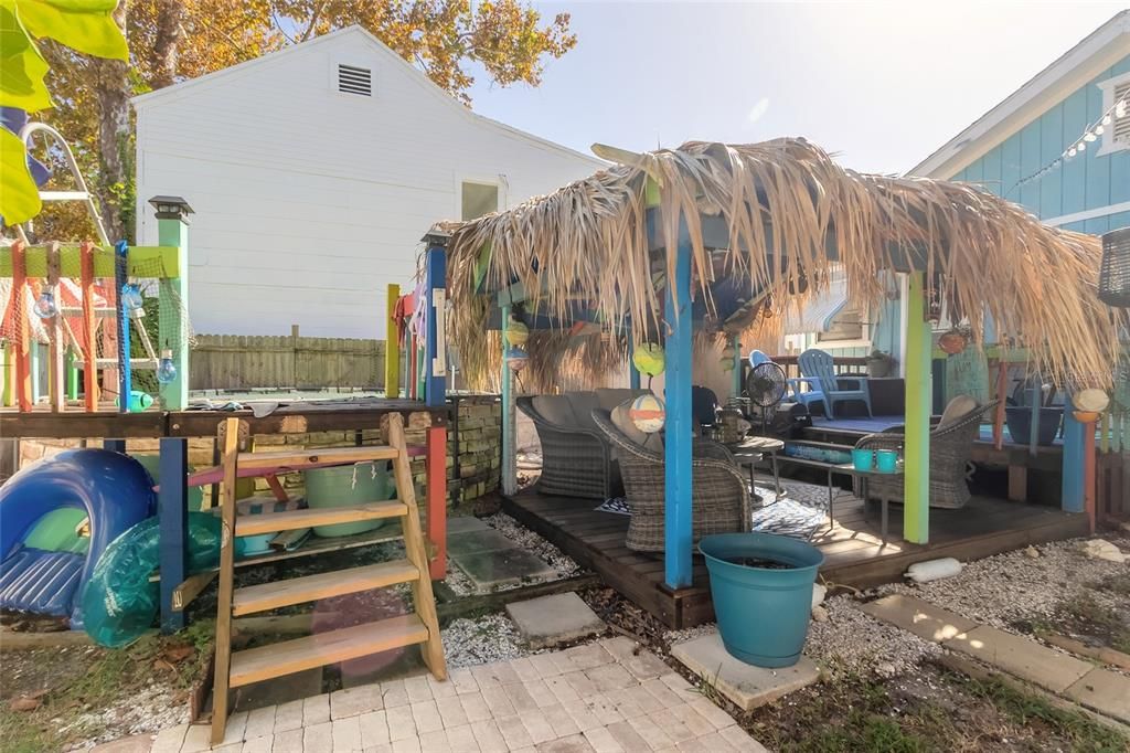 Active With Contract: $250,000 (3 beds, 1 baths, 1148 Square Feet)