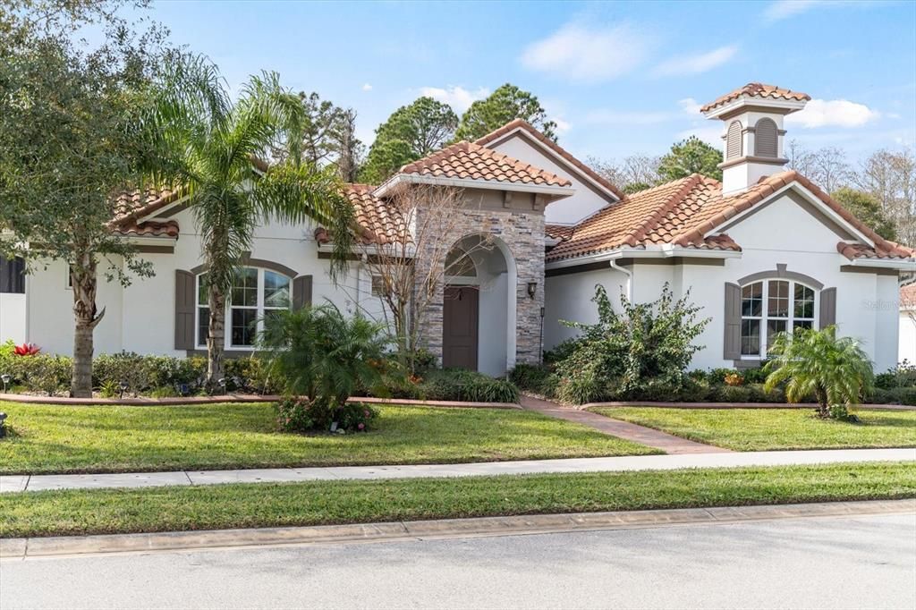 Recently Sold: $799,000 (4 beds, 3 baths, 2864 Square Feet)