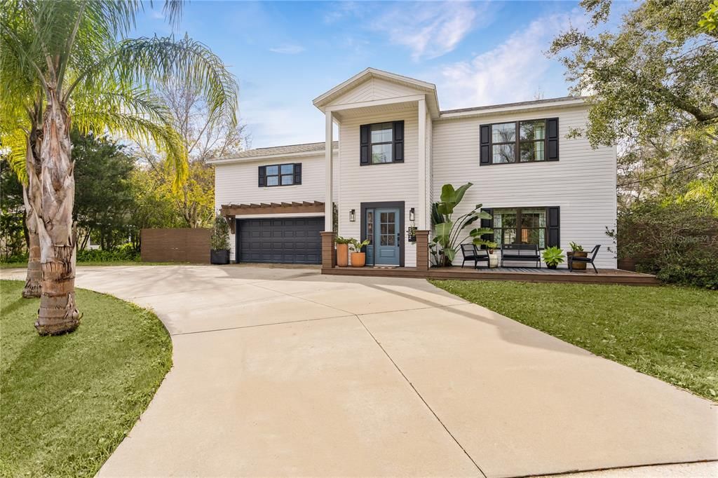 Recently Sold: $579,900 (4 beds, 2 baths, 2344 Square Feet)