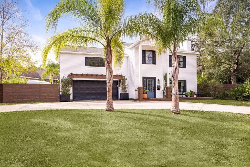 Recently Sold: $579,900 (4 beds, 2 baths, 2344 Square Feet)