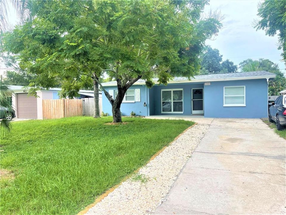 Recently Rented: $2,300 (3 beds, 2 baths, 1266 Square Feet)