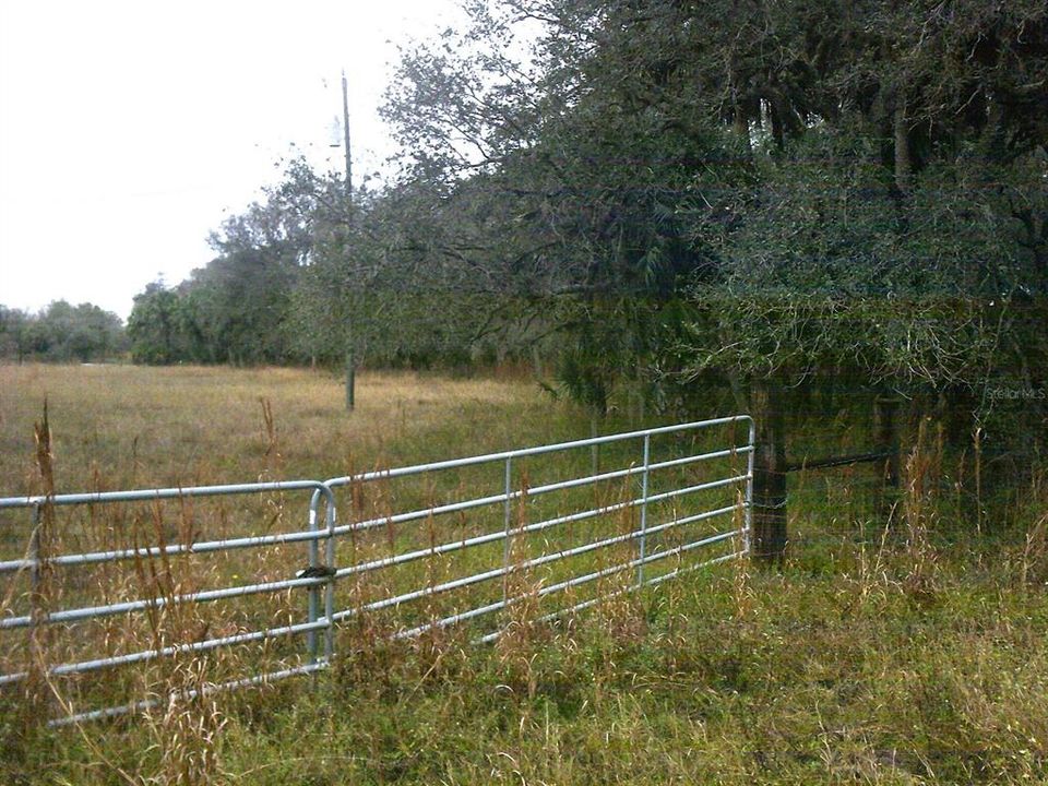 En Venta: $92,500 (3.75 acres)