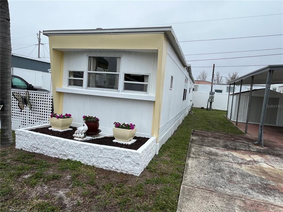 Recently Sold: $72,900 (2 beds, 1 baths, 520 Square Feet)