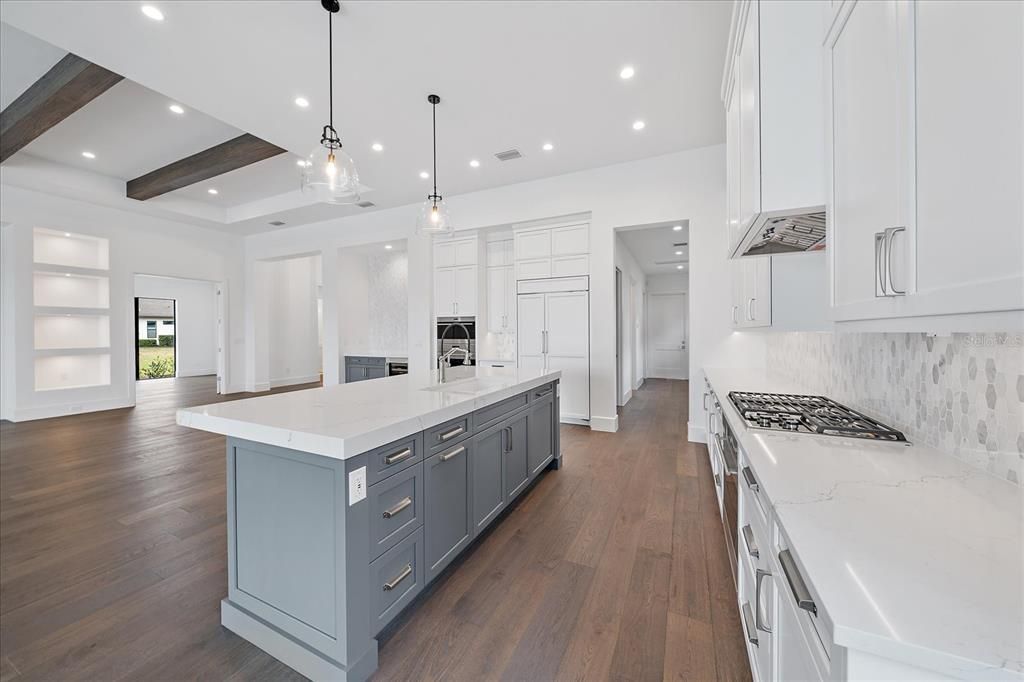 For Sale: $3,295,000 (3 beds, 3 baths, 3323 Square Feet)