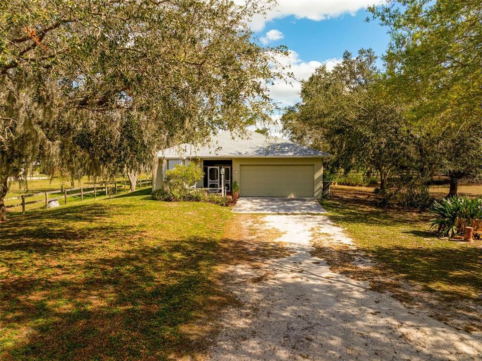 Active With Contract: $1,195,000 (3 beds, 2 baths, 1970 Square Feet)