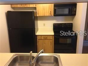 For Sale: $179,000 (2 beds, 2 baths, 912 Square Feet)