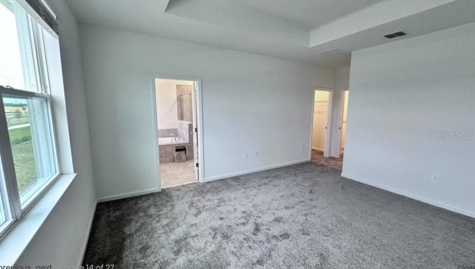 Active With Contract: $2,400 (3 beds, 3 baths, 1864 Square Feet)