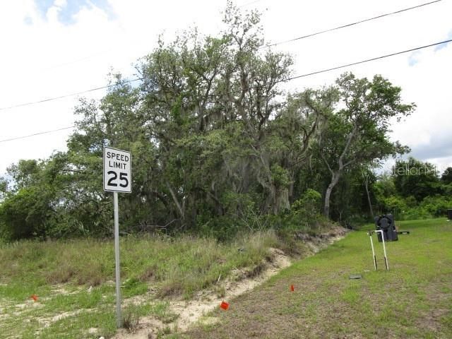 Activo con contrato: $20,000 (0.16 acres)