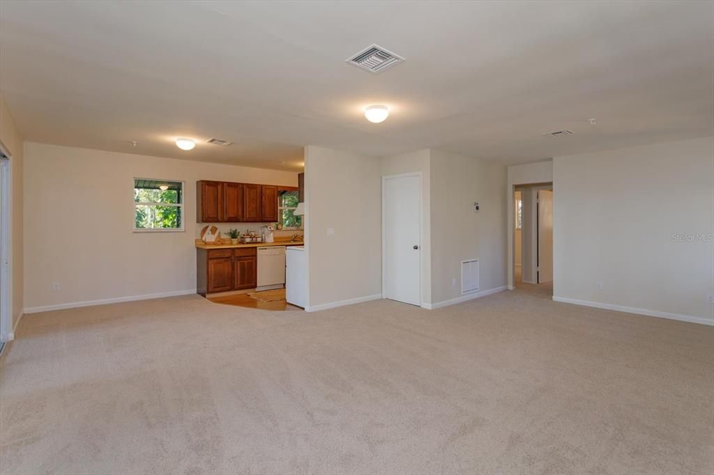 Open and spacious Family Room/Dining and Kitchen combo.