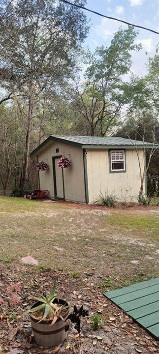 Active With Contract: $149,900 (2 beds, 1 baths, 1426 Square Feet)