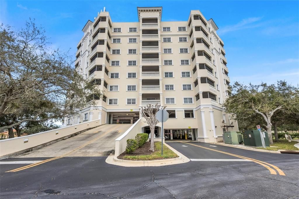 Recently Sold: $259,999 (2 beds, 2 baths, 1379 Square Feet)
