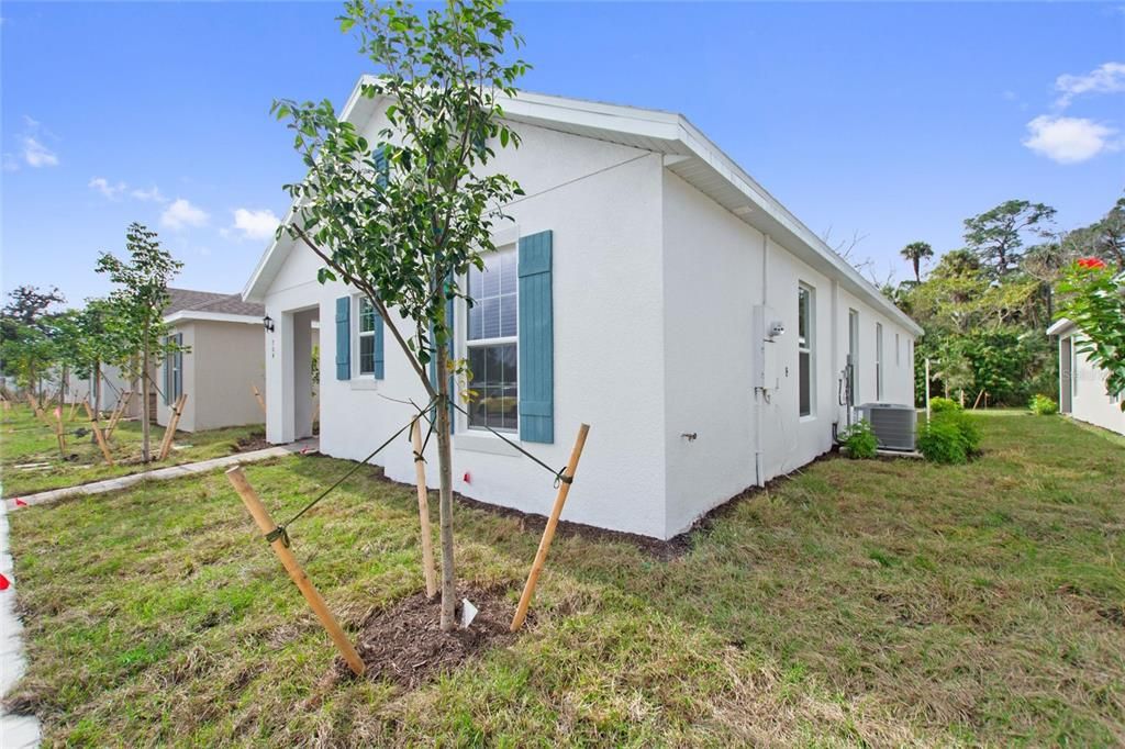 Recently Rented: $1,995 (3 beds, 2 baths, 1703 Square Feet)