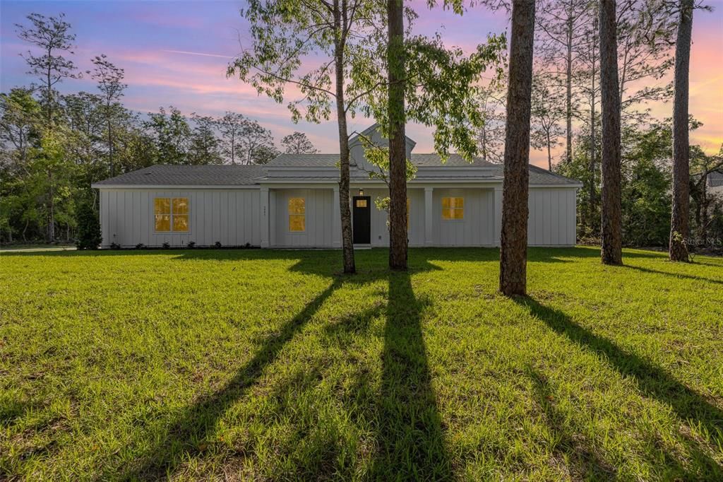 Recently Sold: $470,000 (3 beds, 2 baths, 1799 Square Feet)