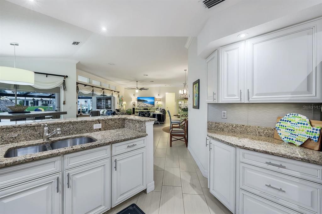 Recently Sold: $1,490,000 (3 beds, 2 baths, 2129 Square Feet)