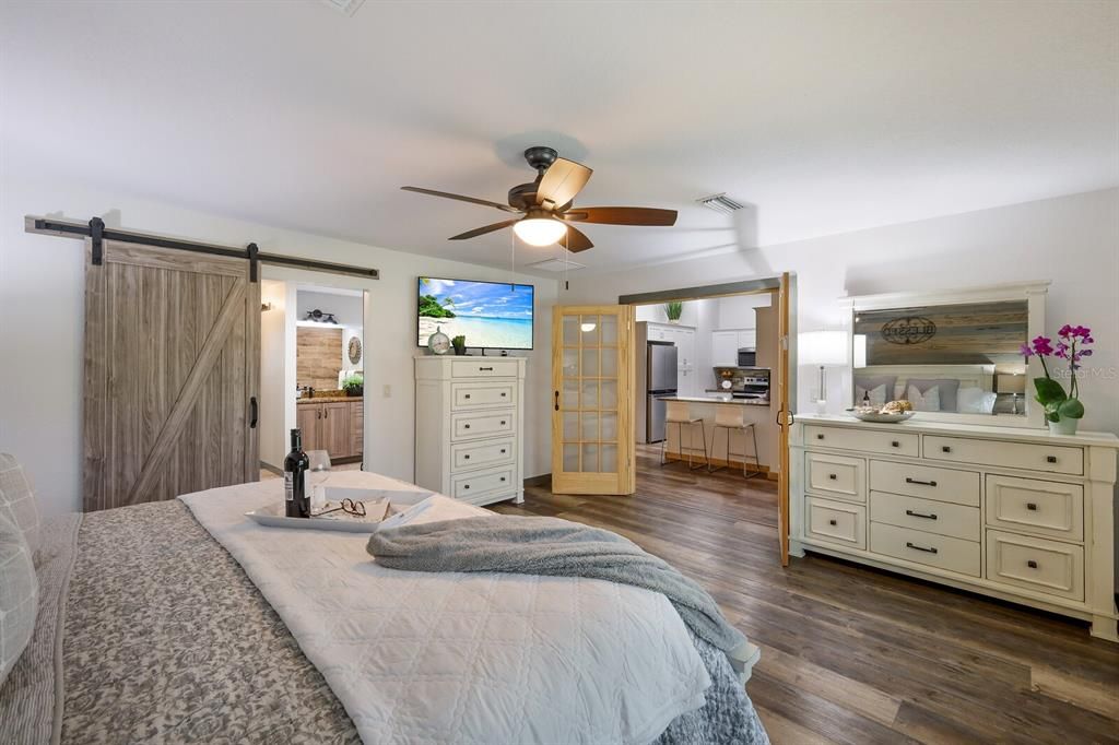Active With Contract: $1,429,000 (3 beds, 2 baths, 1929 Square Feet)