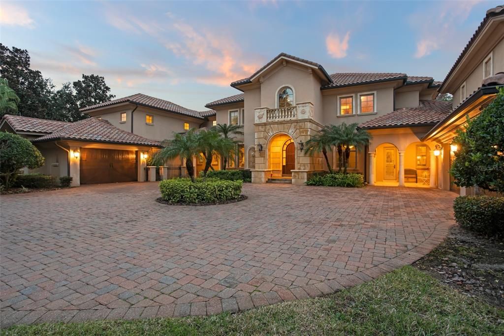 For Sale: $5,400,000 (5 beds, 5 baths, 6972 Square Feet)