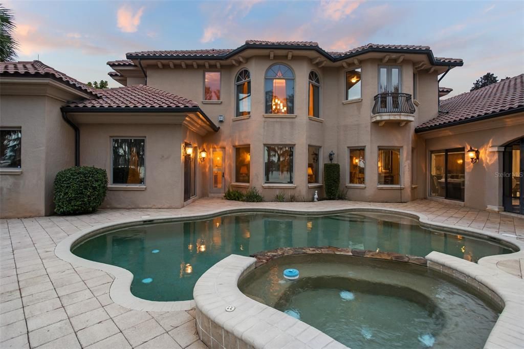 For Sale: $5,400,000 (5 beds, 5 baths, 6972 Square Feet)