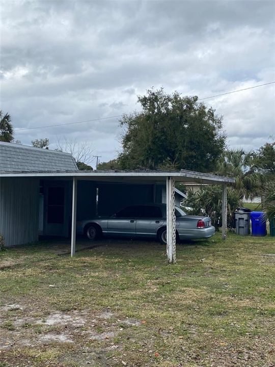 Carport on each building, 1 spot per unit