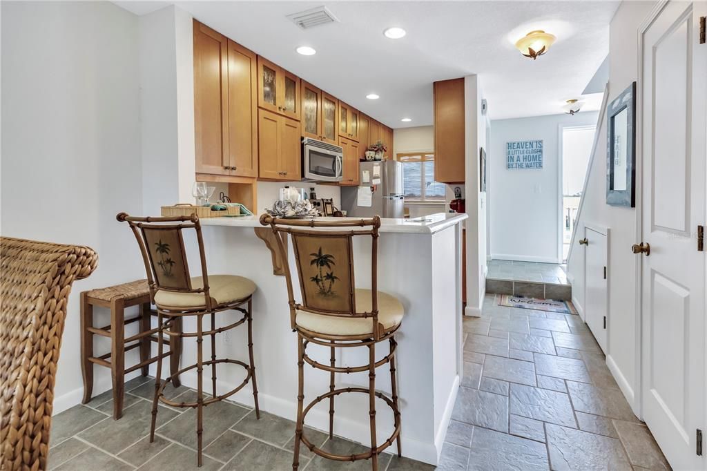 For Sale: $650,000 (2 beds, 2 baths, 1120 Square Feet)