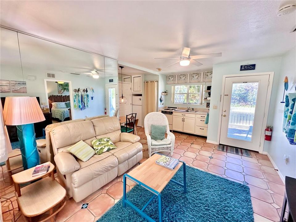 Active With Contract: $689,000 (0 beds, 0 baths, 1518 Square Feet)