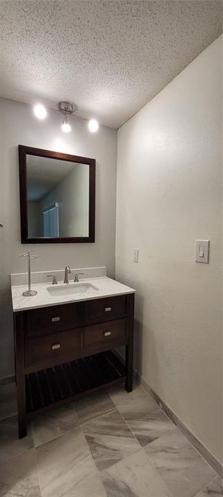 Active With Contract: $115,400 (2 beds, 2 baths, 1226 Square Feet)