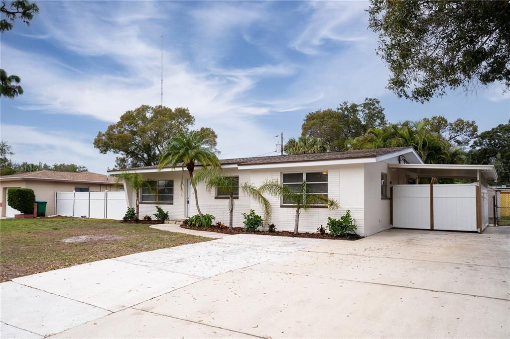 Recently Sold: $339,000 (3 beds, 1 baths, 1293 Square Feet)