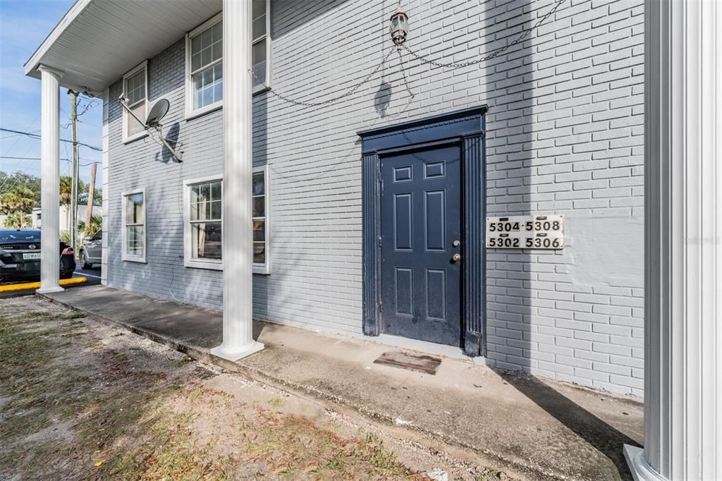Recently Sold: $139,000 (2 beds, 1 baths, 856 Square Feet)