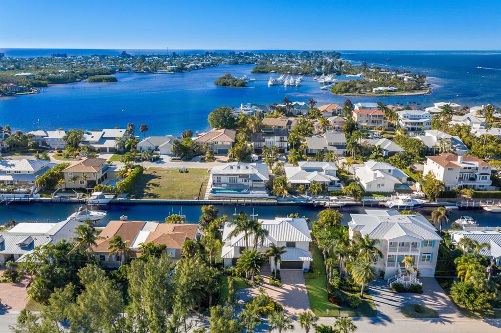 Canal Front with direct access to Bimini Bay and beyond