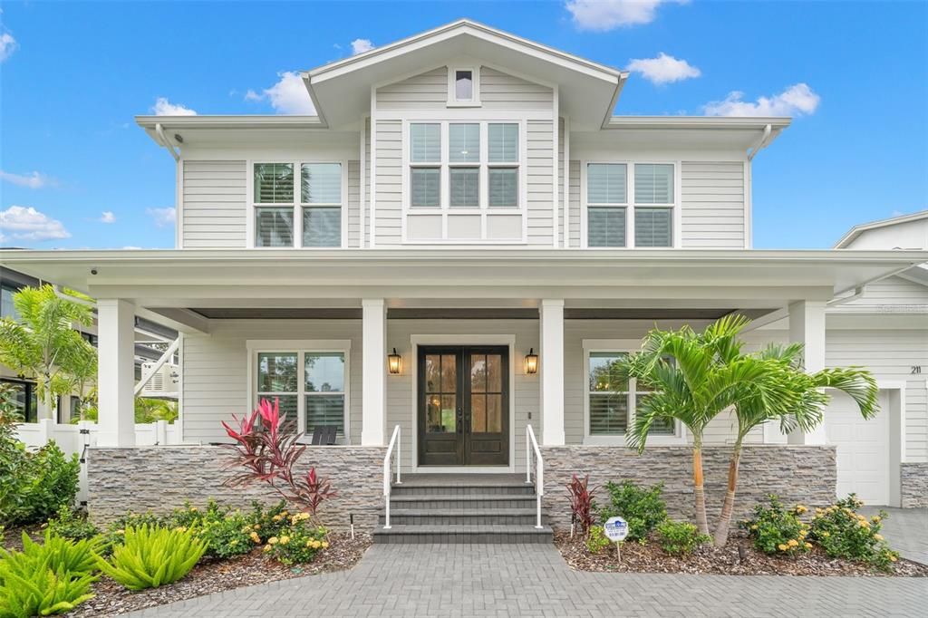 Recently Sold: $2,699,000 (4 beds, 4 baths, 4450 Square Feet)