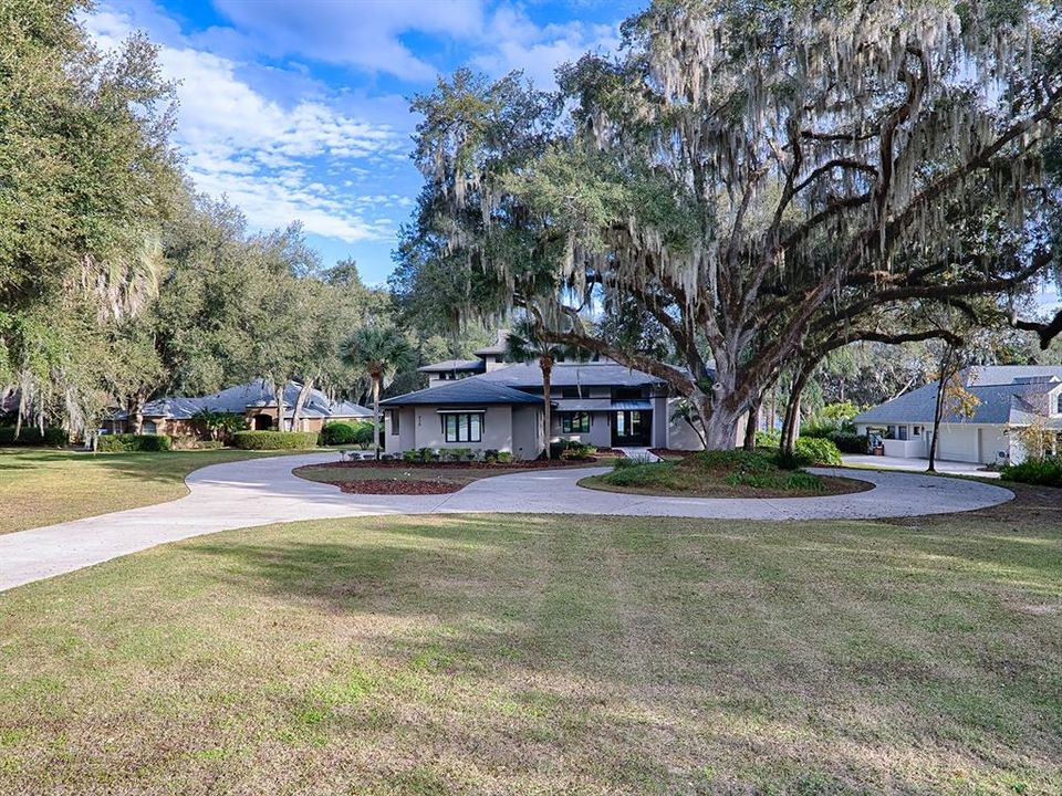 Recently Sold: $1,475,000 (4 beds, 4 baths, 5313 Square Feet)