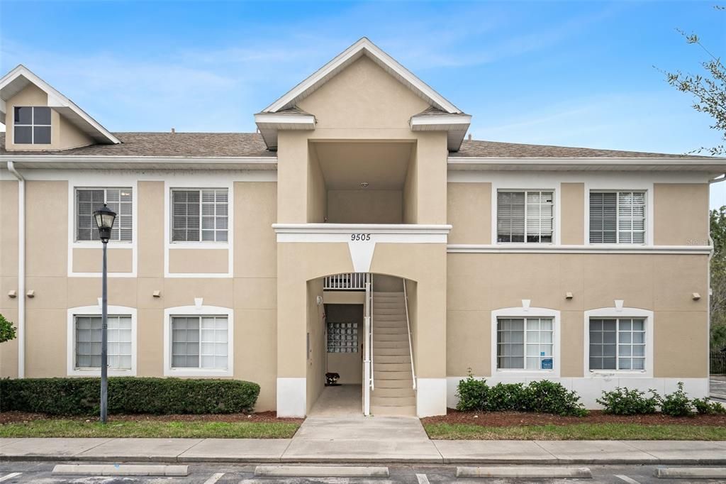 Active With Contract: $198,700 (3 beds, 2 baths, 1151 Square Feet)