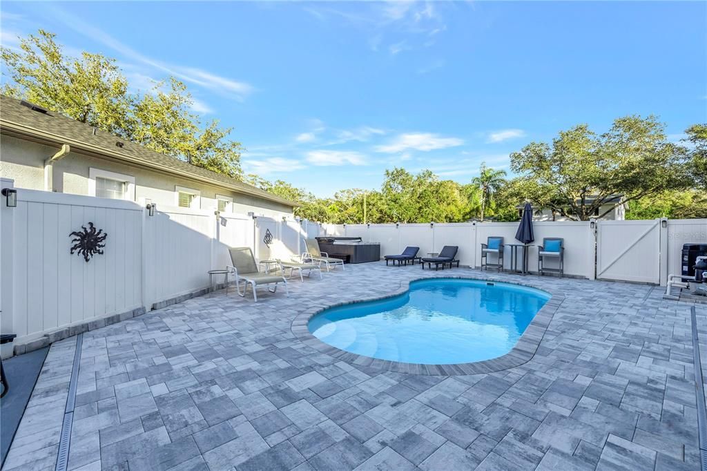 Active With Contract: $1,134,000 (4 beds, 3 baths, 2998 Square Feet)