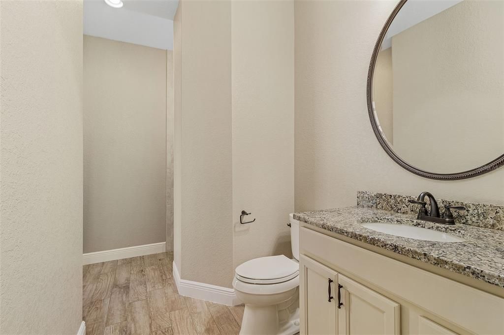 Hallway Bathroom w/Access to Lanai and Pool Area