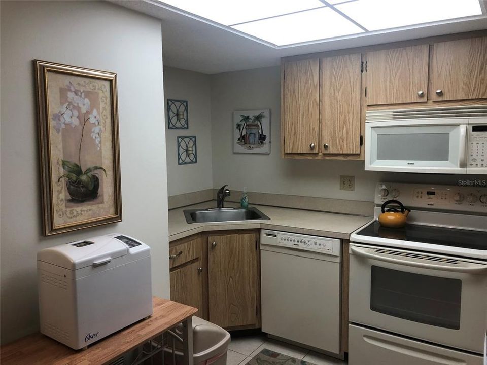 Vendido Recientemente: $139,900 (1 camas, 1 baños, 689 Pies cuadrados)