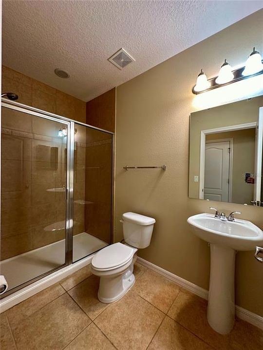 最近租的: $2,799 (5 贝兹, 3 浴室, 2732 平方英尺)