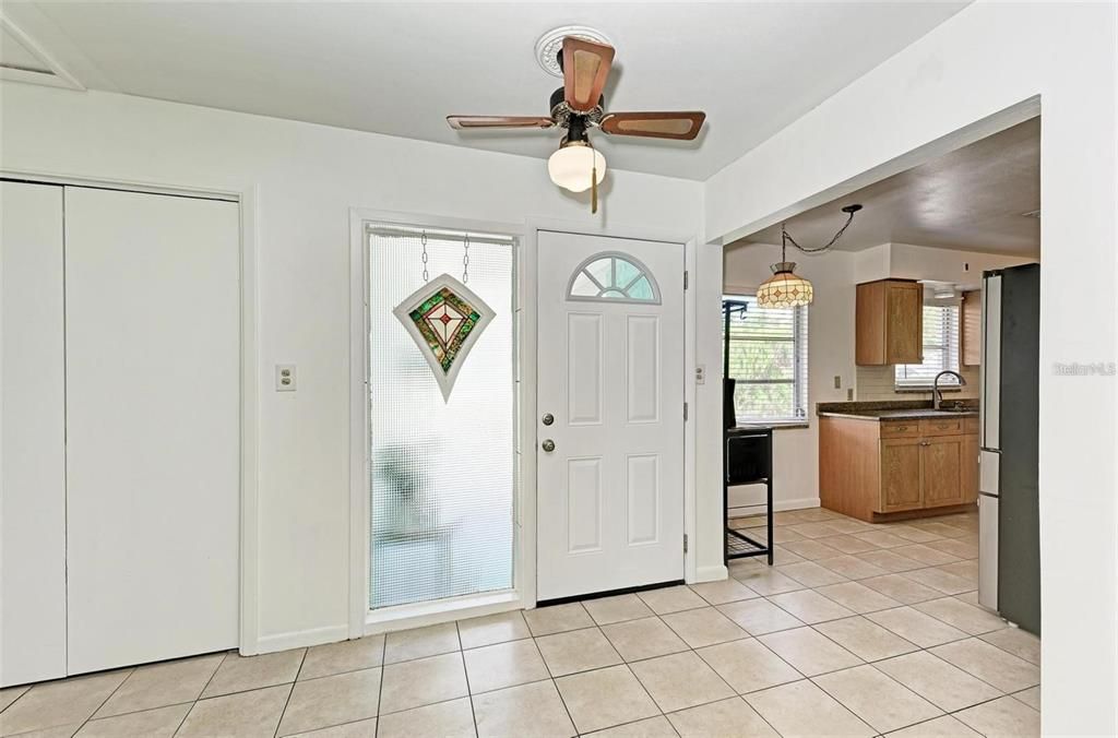 For Sale: $729,900 (3 beds, 3 baths, 1824 Square Feet)