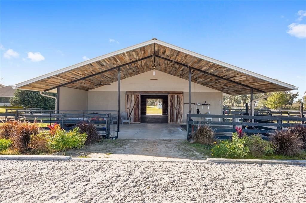 Recently Sold: $1,825,000 (3 beds, 3 baths, 2975 Square Feet)