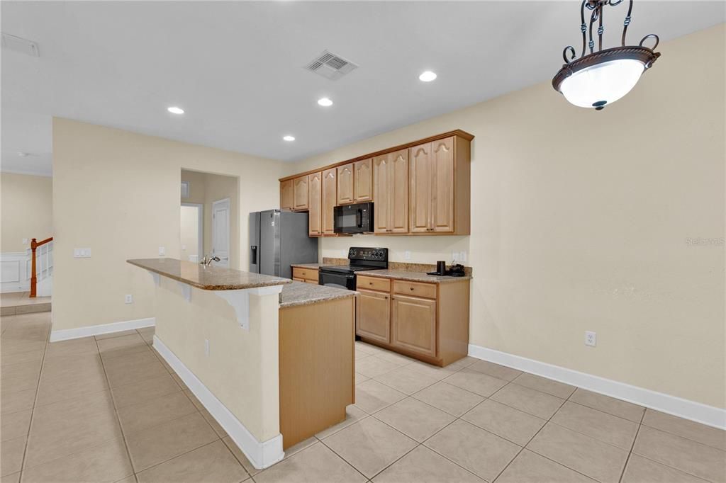 Active With Contract: $2,175 (3 beds, 2 baths, 2059 Square Feet)