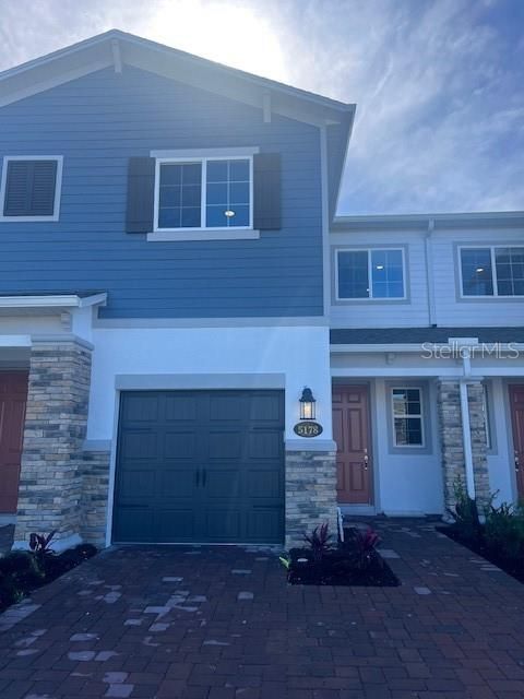 Vendido Recientemente: $426,100 (3 camas, 2 baños, 0 Pies cuadrados)