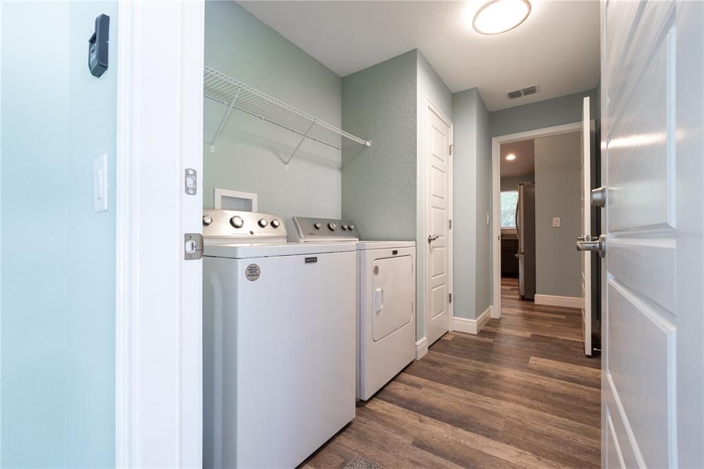 For Sale: $469,000 (3 beds, 2 baths, 1491 Square Feet)