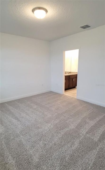 Recently Rented: $2,300 (3 beds, 2 baths, 1483 Square Feet)