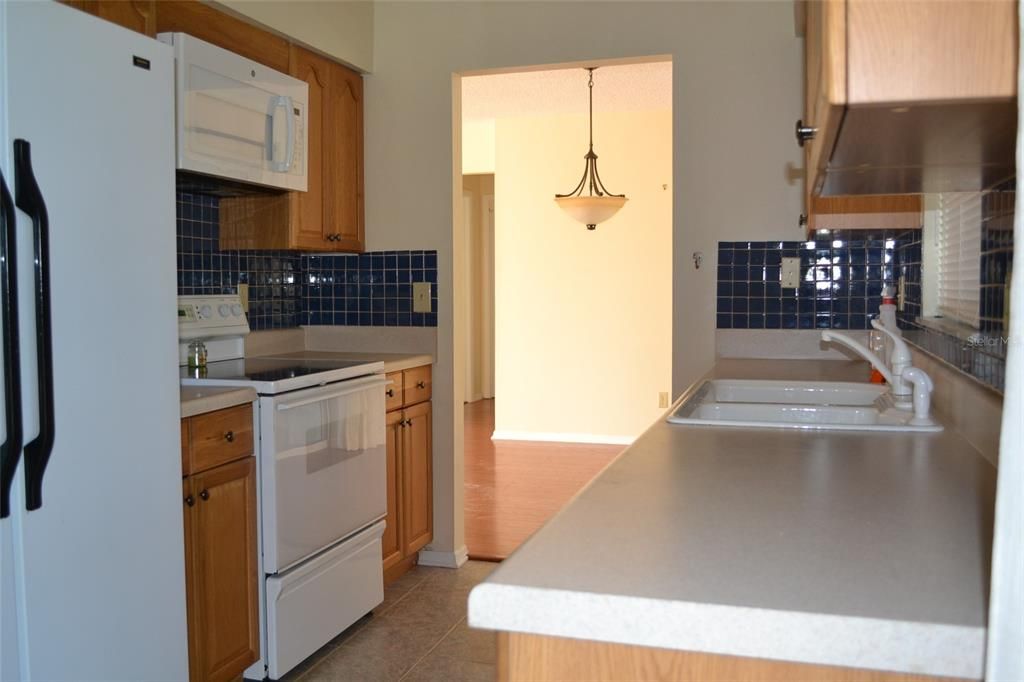 Recently Rented: $2,000 (2 beds, 1 baths, 1144 Square Feet)